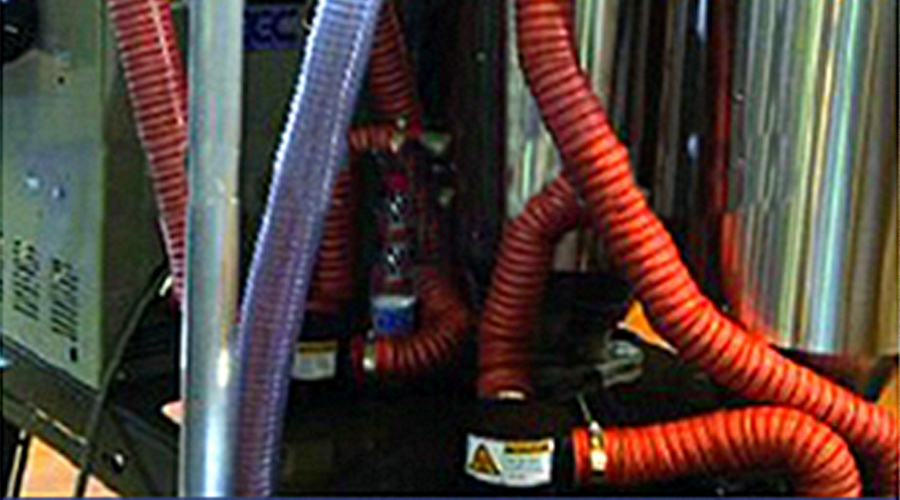 耐高溫排風(fēng)管(可耐300度以下高溫).jpg 耐高溫排風(fēng)管(可耐300度以下高溫).jpg