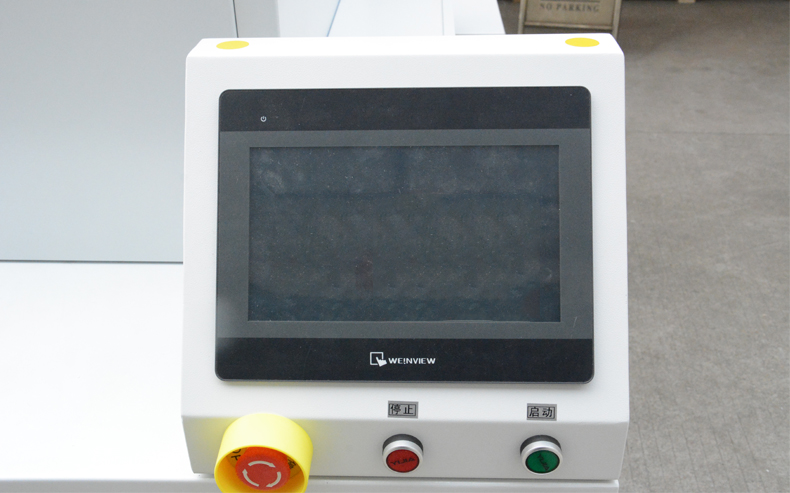 OCA光學(xué)膠雙面貼合UV固化機(jī).jpg OCA光學(xué)膠雙面貼合UV固化機(jī).jpg